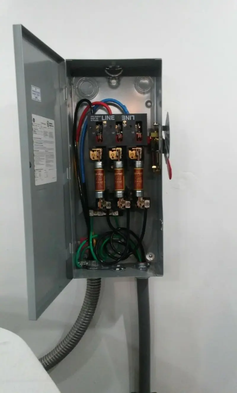 Three-phase disconnect switch installed for Electrical Wiring & Rewiring in Elmwood